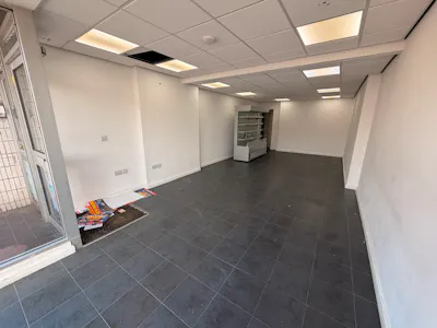 64-64a London Road, Southend-On-Sea, Residential Flat / Retail For Sale - WhatsApp Image 2026-06-10 at 4.30.34 PM.jpeg