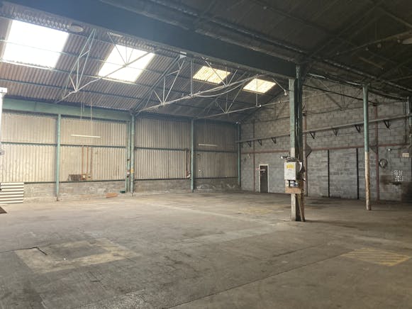 Unit 5 Coates Industrial Estate, Nailsea, Industrial To Let - IMG_0028.jpeg