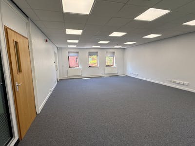 8 Regents Court, Redditch, Office To Let - IMG_2217.JPG