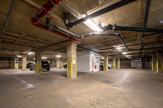 Woking One, Albion House, Woking, Investments / Offices / Restaurant / Retail For Sale - 1S1A3192HDR.jpg