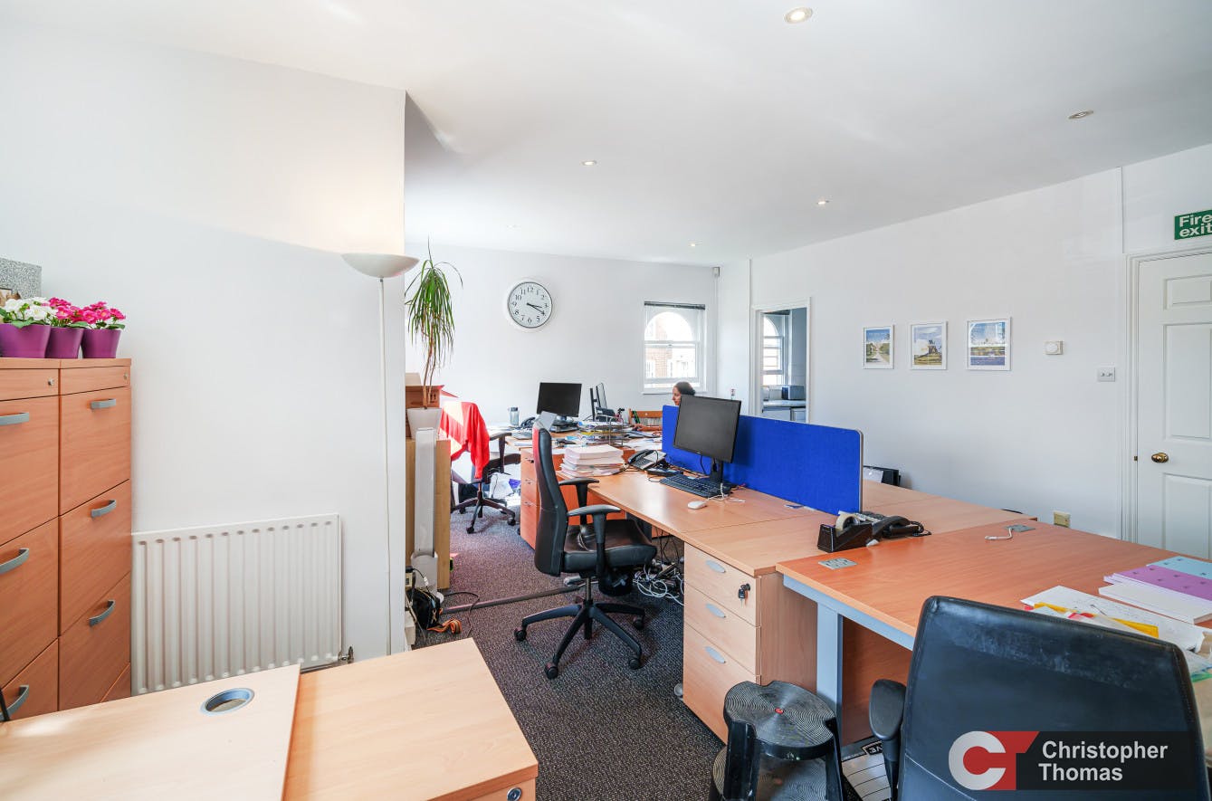 Adair House, Windsor, Office To Let - 9ccc1e5223fa43d99e5aa659001c97a1.JPG