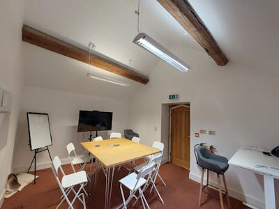 The Loose Box, Hathersage Hall, Hope Valley, Office To Let - 20250723_102530.jpg