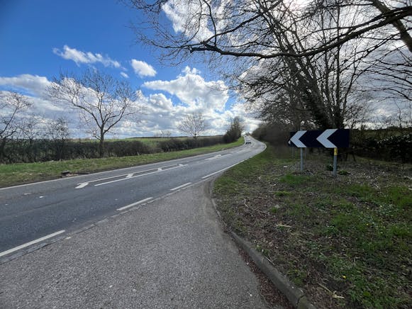 The Black Barn, Old Mill Barns, Leighton Buzzard, Offices To Let - 20250328_135138136_iOS.jpg