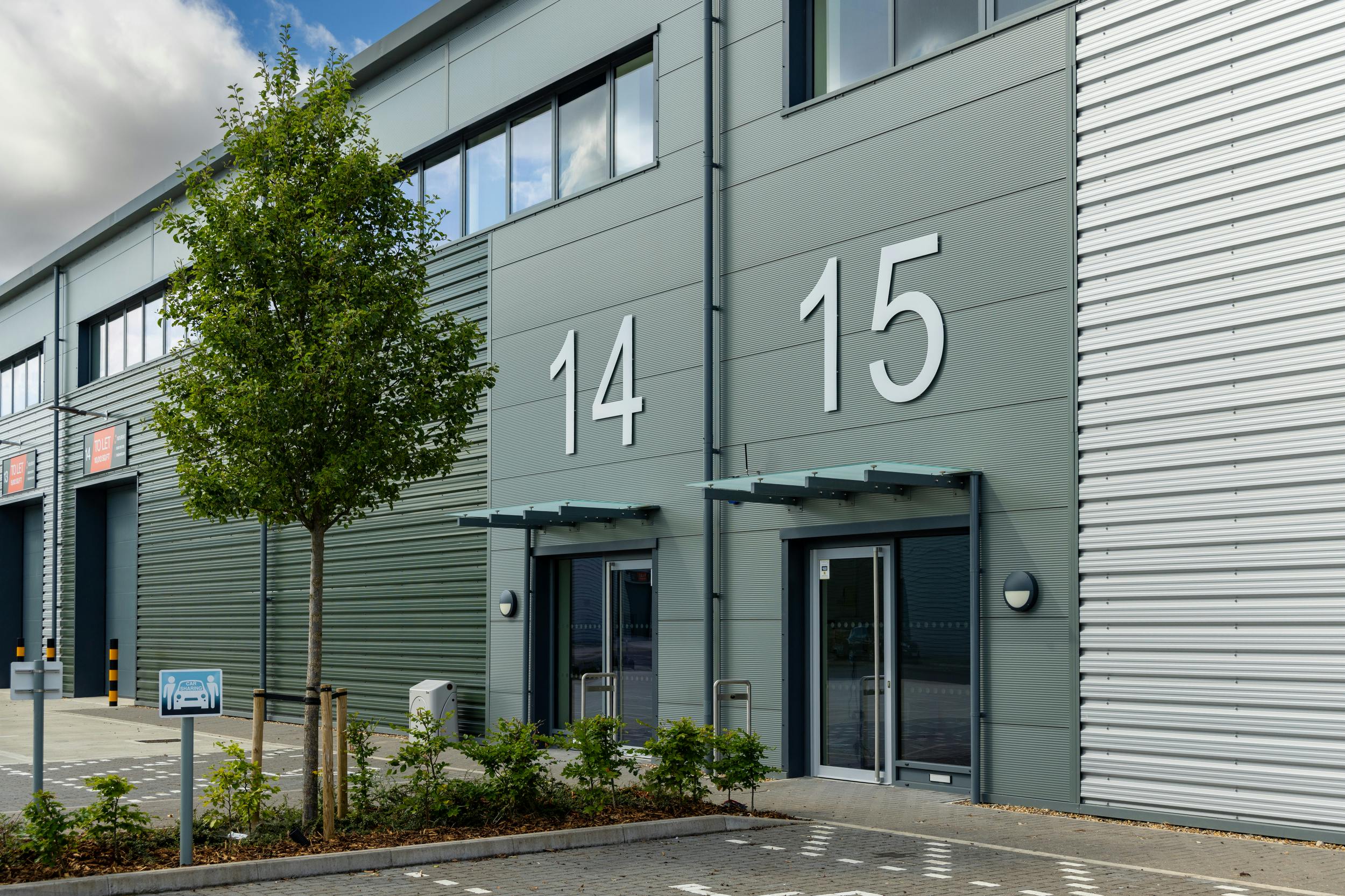 Vantage 41, Aston Clinton, Industrial To Let - Vantage 41  81  Photoscouk  WEBRES.JPG