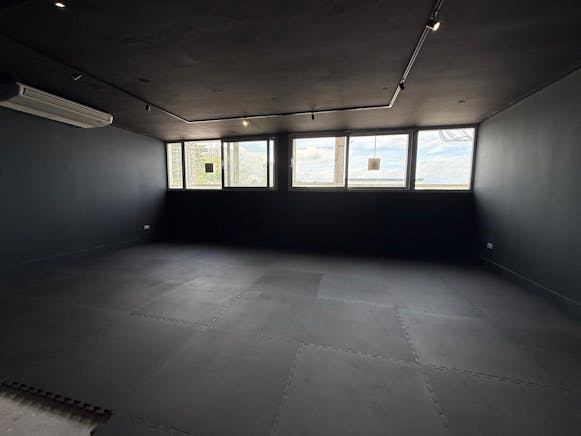 7 Eldon Way, Hockley, Leisure / Office To Let - WhatsApp Image 2026-05-19 at 17.17.54 (2).jpeg
