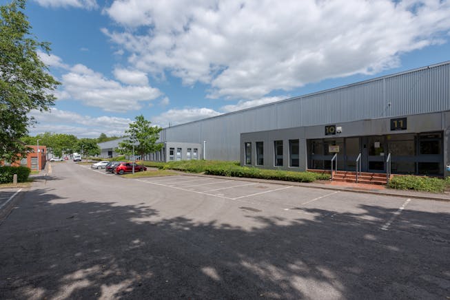 10 Bilton Road, Basingstoke, Industrial / Warehouse To Let - Bilton Rd External  June 2025_14.jpg