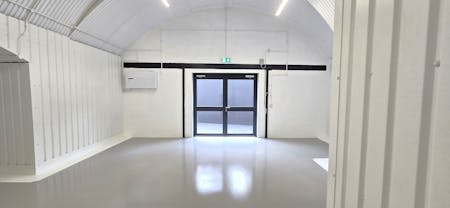 Arch 452, Andre Street, London, Industrial To Let - 20260508_125703 - Edited.jpg