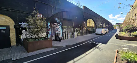 Arch 19, Bohemia Place, Hackney, London, Industrial To Let - 20260820_145404 - Edited.jpg