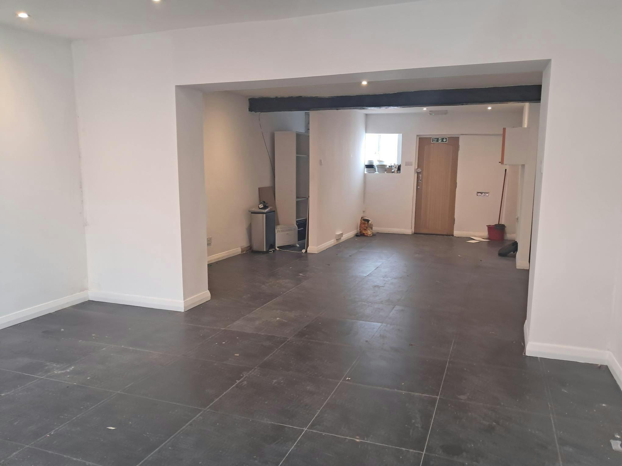 8 Freestone Yard, Slough, Industrial / Offices / Other For Sale - 1000001598.jpg