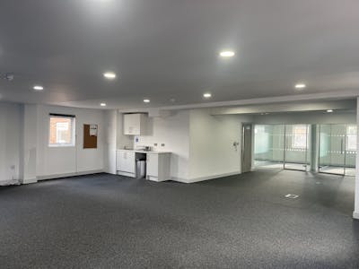 Second Floor Offices, 79-81 High Street, Marlow, E (Commercial / Business / Service) / Office To Let - 20250902_154031037_iOS.jpg