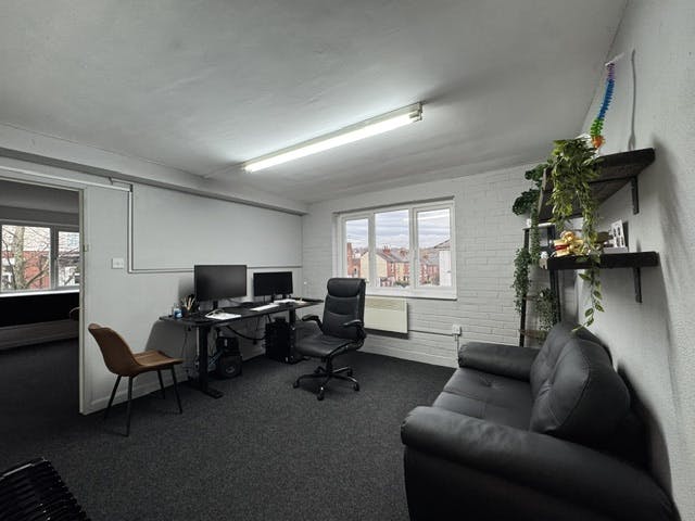 Units 5 & 7 Huntingtower Road, Sheffield, Industrial / Offices To Let - image11.jpeg