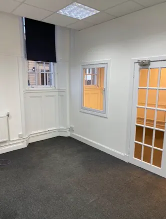 Office, Beauty, Space for Rent, 104 Cadzow Street, Hamilton To Let - IMG_9209.jpg