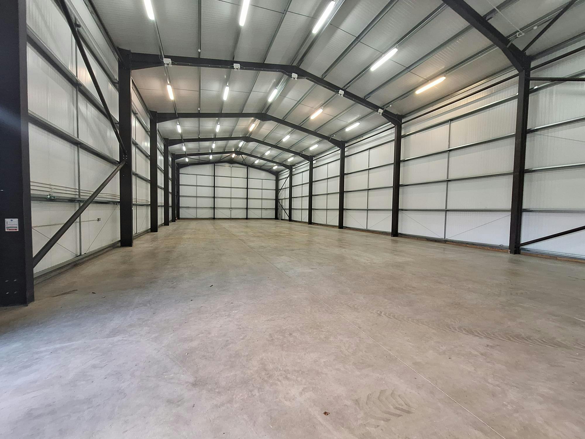 Industrial Unit in Chester - photo 3