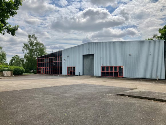 Unit 7 Plane Tree Crescent, Feltham, Industrial To Let - 7 Plane Tree Crescent  Main 1.jpg