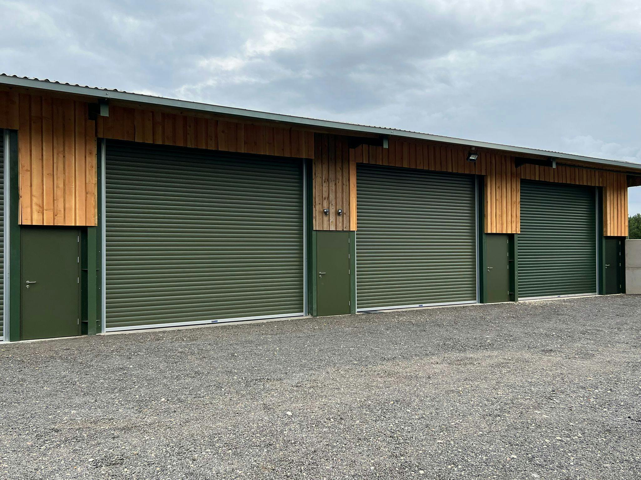 Industrial Units, Oakcroft Farm, Aylesbury, Industrial To Let - 4e205cdf-00d8-417b-b81e-ce3fc2b84d2e.jpg