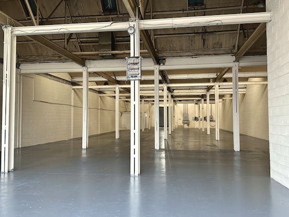 Unit 5a Britannia Estate, Leagrave Road, Luton, Industrial To Let - IMG_6677.JPG