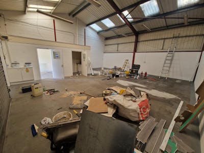 Unit F Blackbrook Business Park, Fareham, Industrial / Warehouse To Let - 20250710_162934.jpg