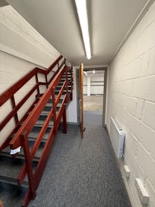 Unit 12, Vale Industrial Estate, Aylesbury, Industrial To Let - IMG_7209.JPG