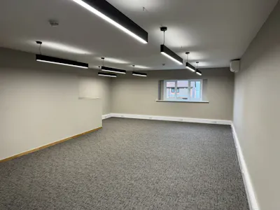 11 Kings Court, Horsham, Office To Let - IMG_6196.jpg