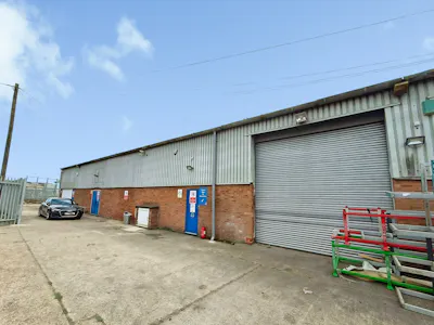Unit 12, Sandhurst, Canvey Island, Industrial To Let - 9ca3d4a7-WhatsApp 20Image 202026-07-08 20at 2015.25.33.jpeg