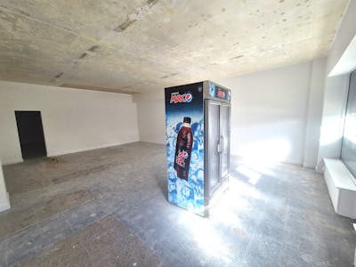 Unit 2, Fulmar Drive, Stockport, Retail To Let - 20260422_165556.jpg
