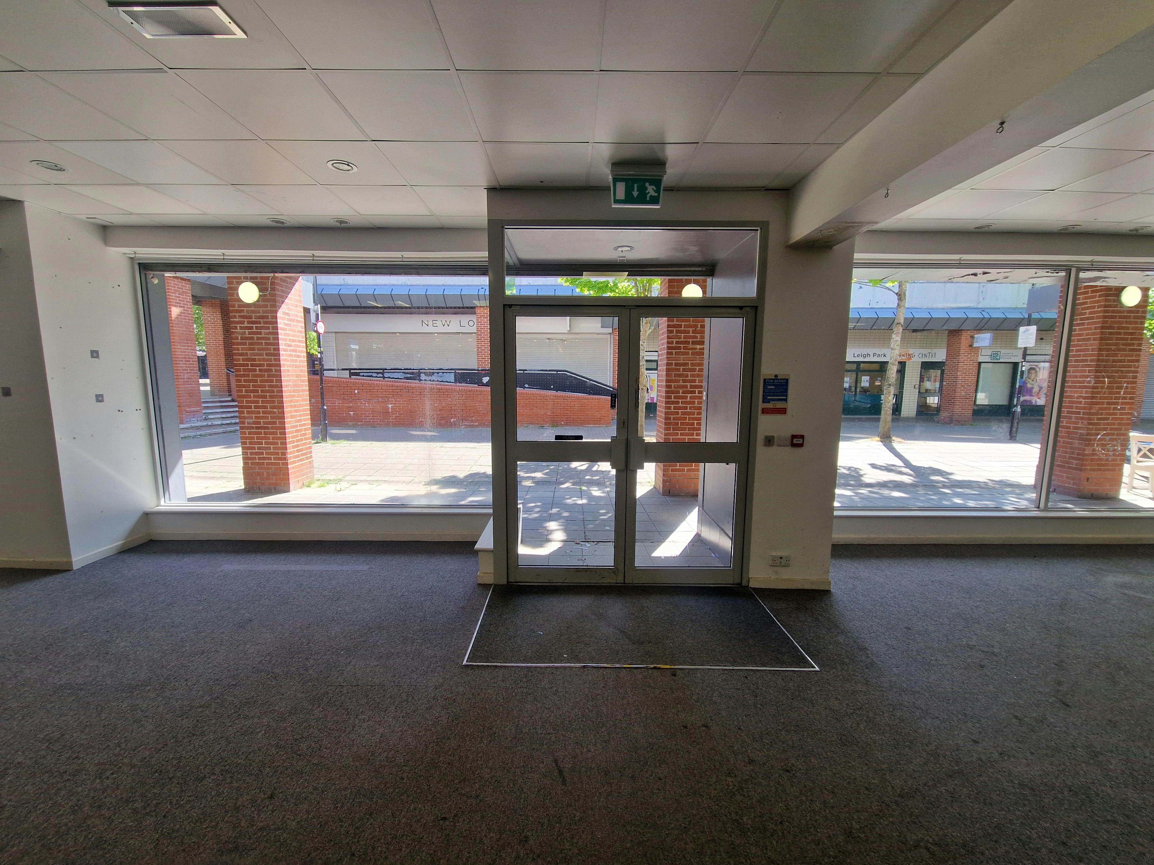 Retail/Shop in Havant - photo 4