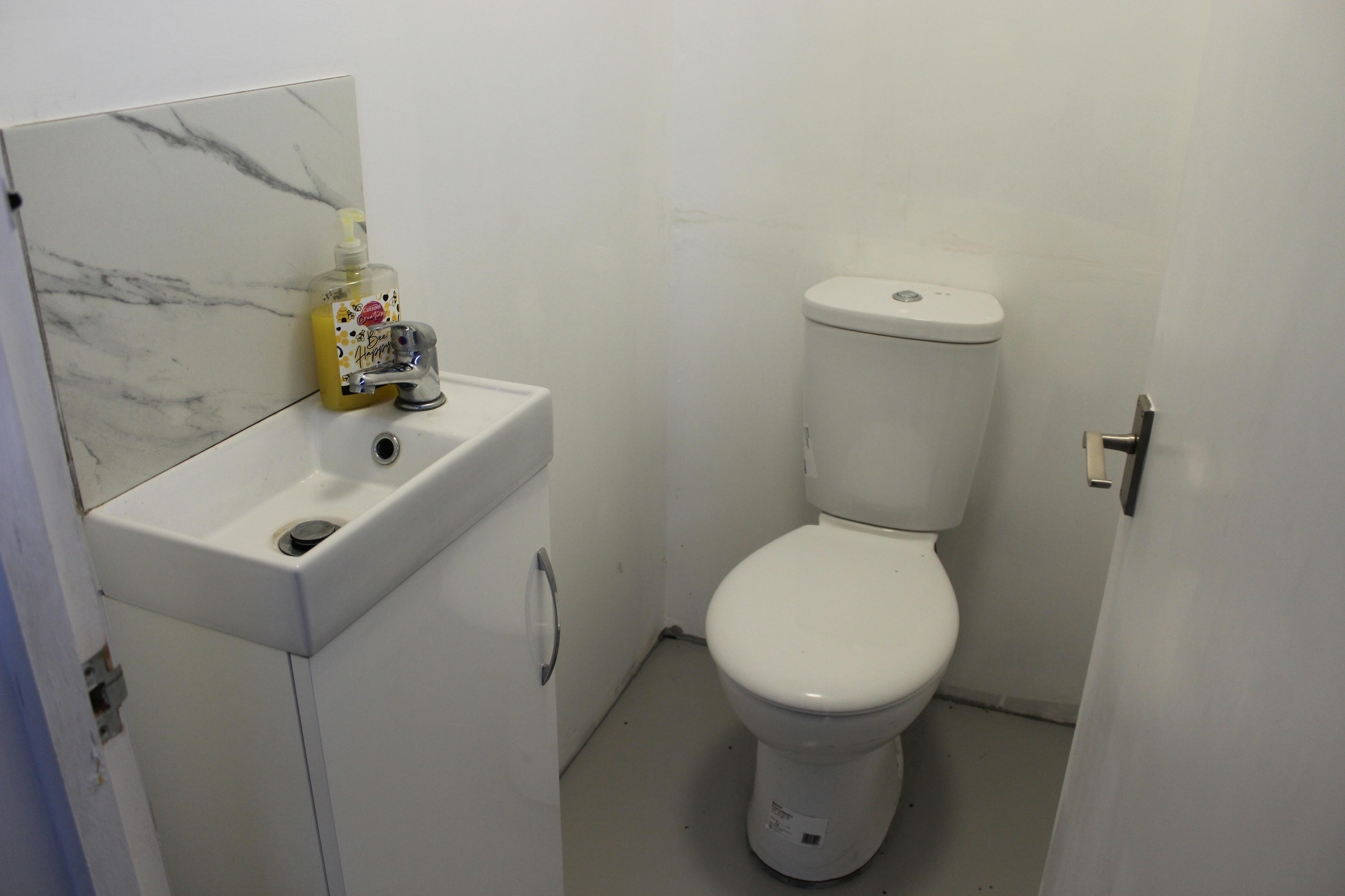 Unit D, Circle Line House, Harlow, Industrial To Let - IMG_0618.JPG