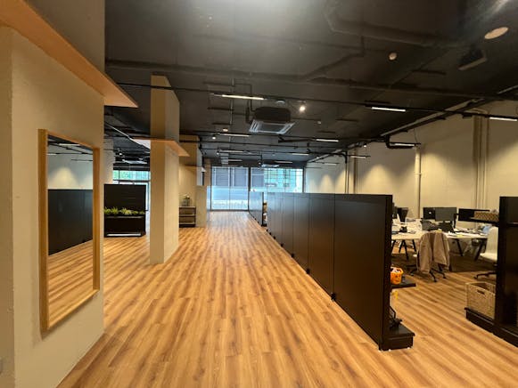 Lanterns Court, 42 Millharbour, London, Leisure / Education / Health & Fitness / Health & Fitness / Offices / Restaurant / Retail To Let - IMG_0403.JPG