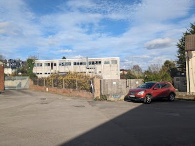 Land at Monument Way West, Woking, Open Storage To Let - PXL_20240321_154029318.jpg