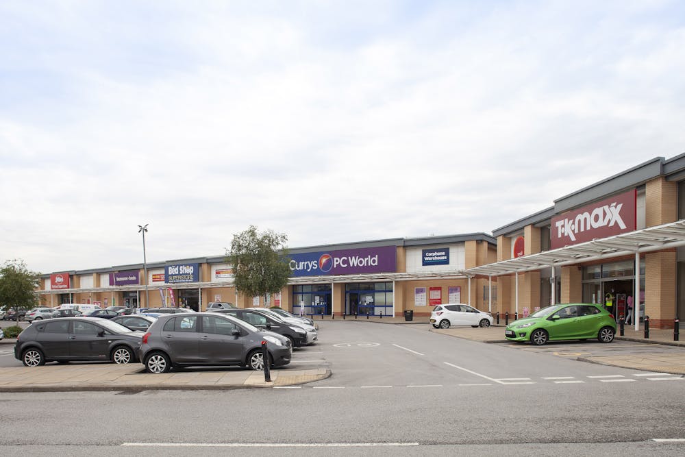 Keighley Retail Park, Hard Ings Road - 7189_047.jpg