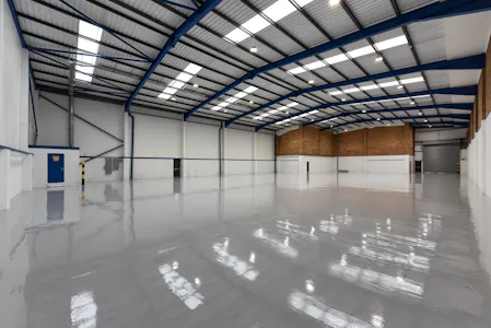 Unit 1 Odhams Trading Estate, Watford, Industrial / Warehouse To Let - Oddhams INT - 2026-01.jpg
