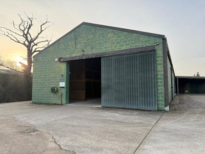 Warehouse 1, Soake Farm, Waterlooville, Warehouse To Let - WhatsApp Image 2026-03-24 at 11.13.55 (3).jpeg