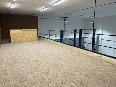 Unit 1&2 Harry's Yard, Wolverton Road, Milton Keynes, Automotive / D1 (Non Residential Institutions) / D2 (Assembly and Leisure) / Industrial / Industrial/Logistics / Motortrade / Retail / Showroom / Trade Counter / Warehouse / Industrial / Warehouse To Let - IMG_1898.JPEG
