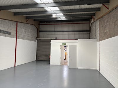Unit 16, ARD Business Park, New Inn, Industrial To Let - Int pic 16 Ard Oct 25jpg 1.jpg
