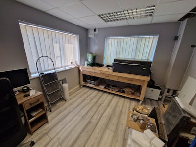 11b Blackbrook Business Park, Fareham, Industrial / Warehouse To Let - 20260407_091100.jpg