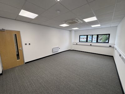 Unit D8.1, Main Avenue, Pontypridd, Industrial To Let - IMG_0162.jpg