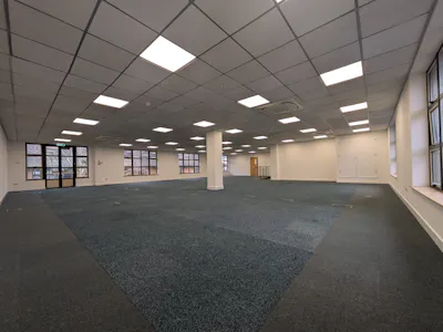 Unit 2, The Progression Centre, Hemel Hempstead, Office To Let - PXL_20260120_103634982.jpg