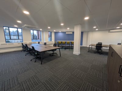 First Floor Office, Portsmouth House, Guildford, Office To Let - PXL_20260128_161213633.jpg