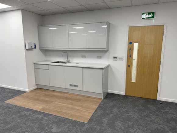 Unit 2,Falstaff House, Sandys Road, Malvern, Office To Let - Image 8