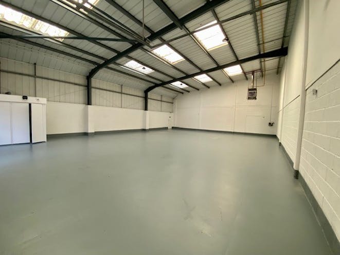 Unit 12 Riverpark Industrial Estate, Newbury, Industrial / Warehouse To Let - 5.jpg