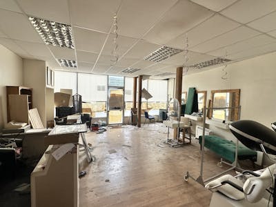 66 Southfield Road, Chiswick, Leisure / Retail To Let - F2B2BE8C6A0D44EC848BBE2FDC8C43EE.jpeg