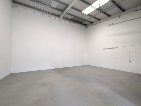 Unit N OYO Estate, Littlehampton For Sale - PXL_20260521_093008836.jpg
