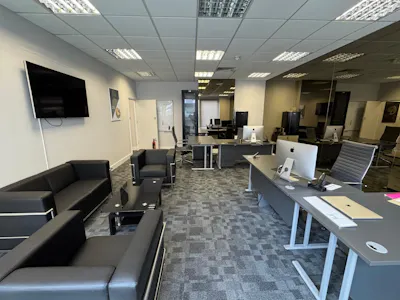 Suite 16 2 Station Court, London, Office To Let - PHOTO-2026-08-25-16-02-35 (3).jpg