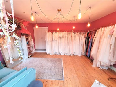 6 Kennerley Road, Stockport, Retail To Let - 20221020_124224 2.jpg