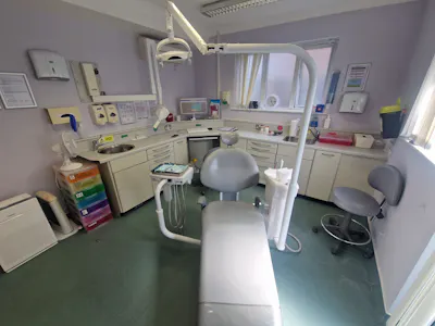 84 Northern Road, Portsmouth, Healthcare / Office To Let - 20250819_112247.jpg