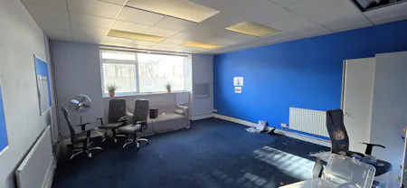 Unit 3 & Unit 5, Lancing Business Park, Lancing, Industrial To Let - 20251121_123525 - Edited.jpg