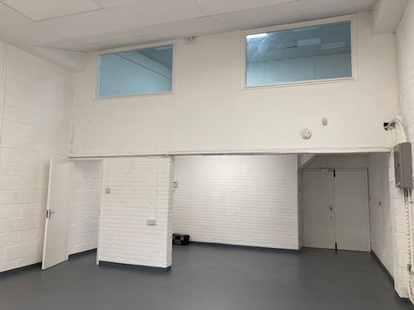 Unit 10 Watchmoor Trade Centre, Camberley, Industrial / Warehouse To Let - warehouse1.jpg