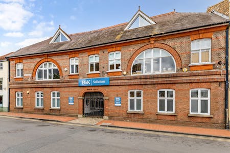 1-2 Broadway Court, Chesham, Office To Let / For Sale - 108313_1 Broadway Court High Street  (11).jpg