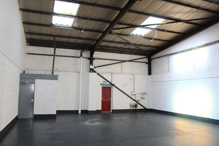 Thames Trading Estate, Manchester, Industrial/Logistics To Let - IMG_0468.JPG