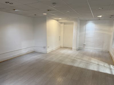 Lyndum House, Petersfield, Retail To Let - Photo 23-12-2025, 15 21 01.jpg